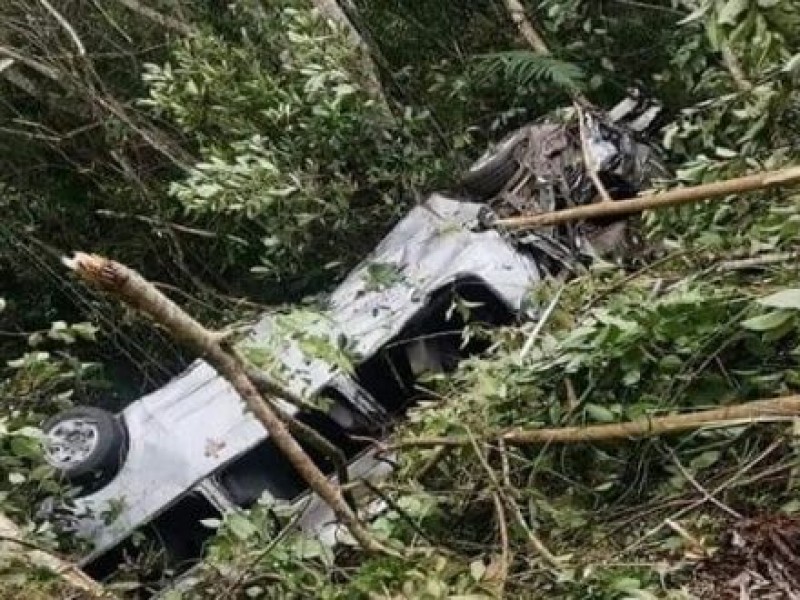 10 muertos tras desbarranque de autobús en la Amazonas