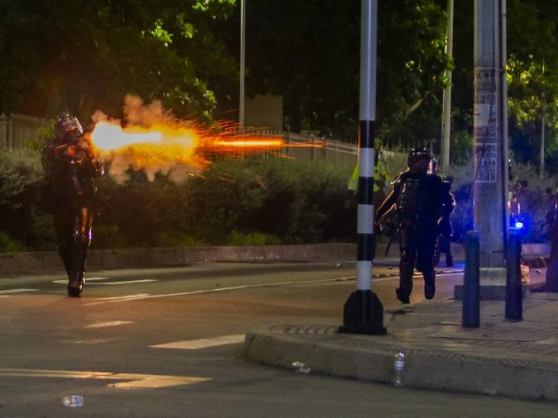 10 muertos y más 400 heridos dejan protestas en Colombia