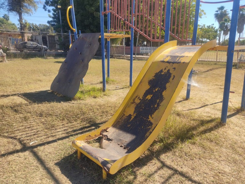 10 parques con juegos infantiles en pésimas condiciones en Guasave