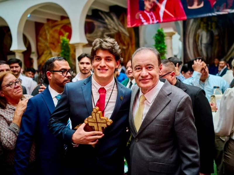 10.5 millones de pesos para ganadores de premios estatales de la juventud