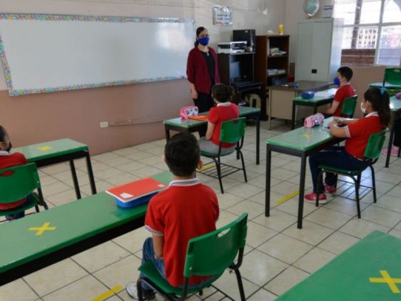 11 brotes en escuela, reportan autoridades de salud