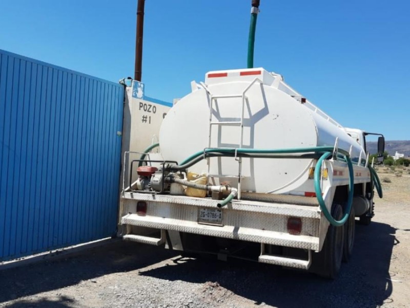 11 camiones cisternas abastecerán agua potable en Guadalupe y Zacatecas