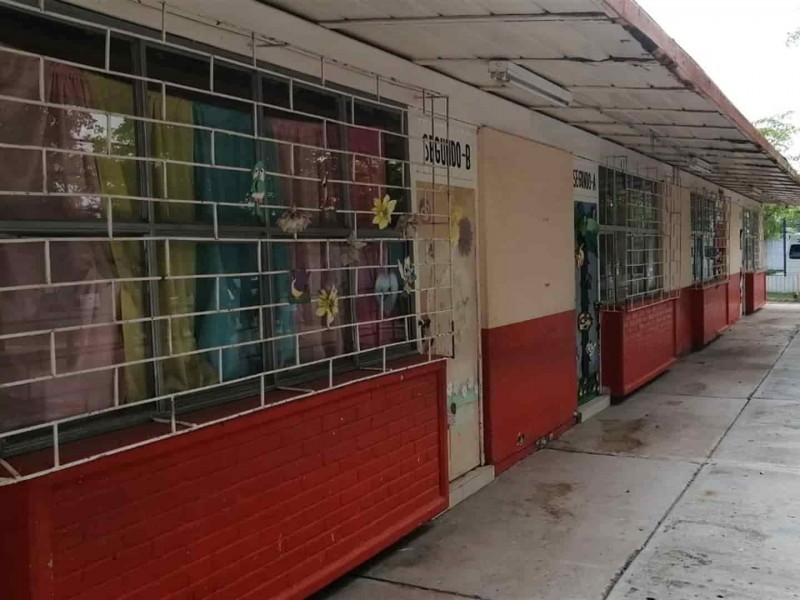 117 escuelas de Ahome necesitan reparaciones en infraestructura y servicios