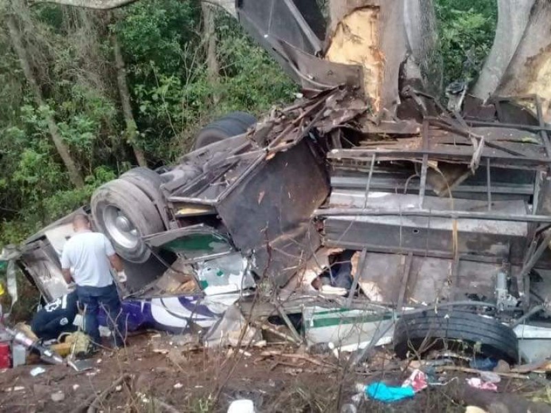 12 fallecidos en accidente de carretera federal 200