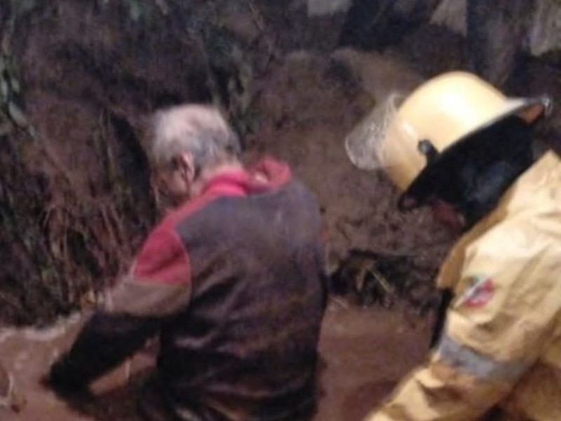 12 personas sin vida y 11 desaparecidos por lluvias en Sierras Poblanas