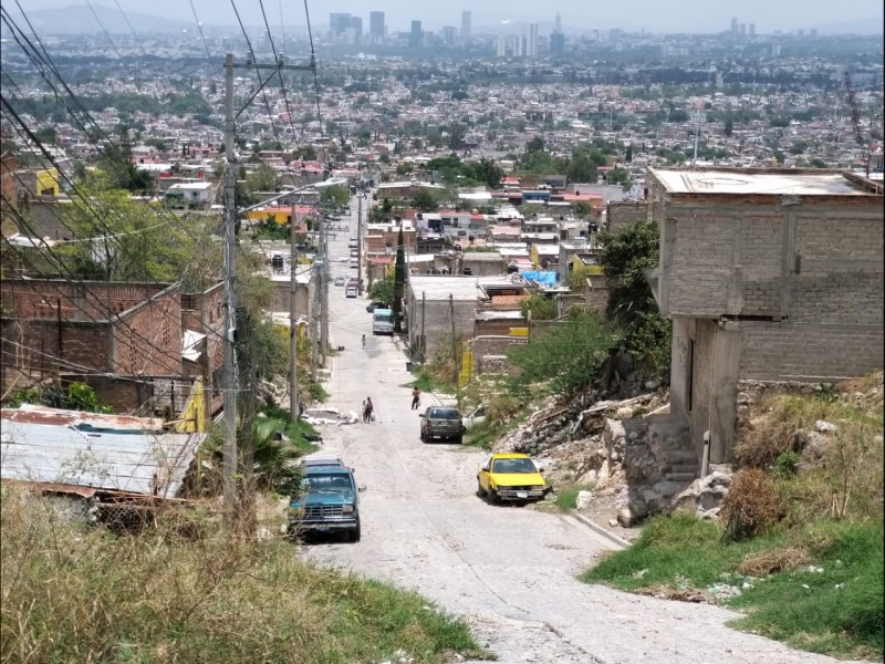 120 colonias de la ZMG sin red de agua SIAPA