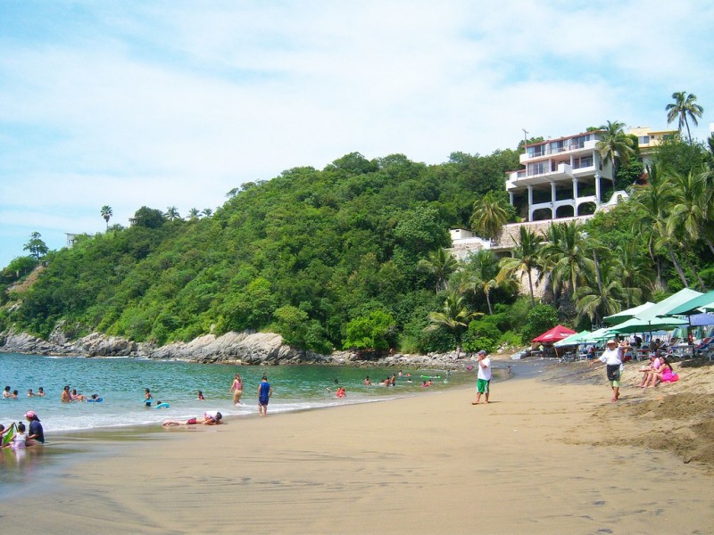 13 playas de Colima, aptas para recreación de turistas