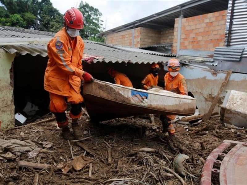 14 muertos por inundaciones en Colombia