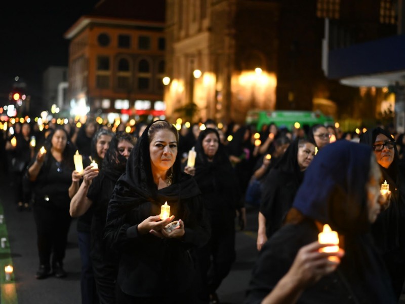 15 mil mujeres participaron en la procesión del silencio