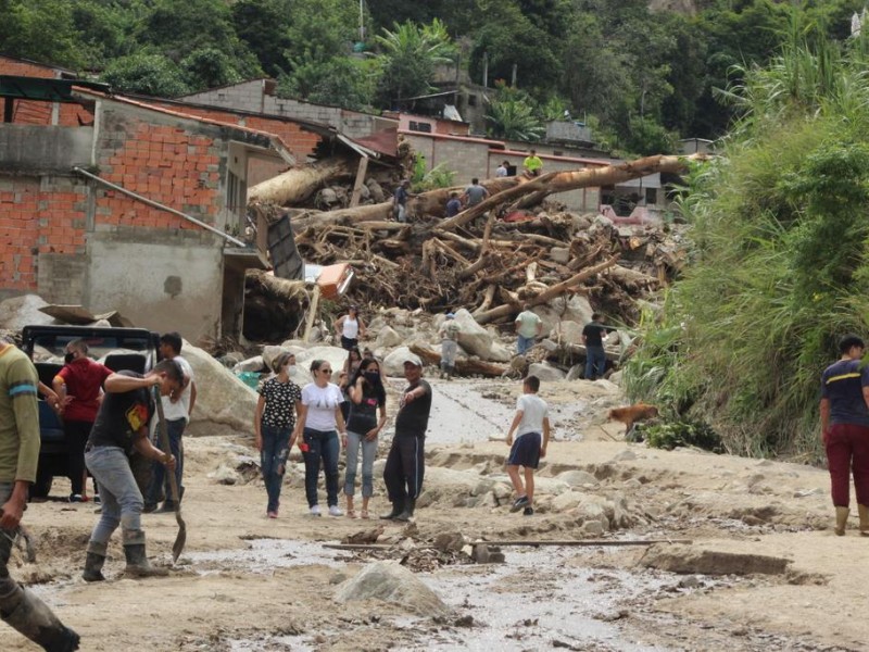 15 muertos y seis desaparecidos tras fuertes lluvias en Venezuela