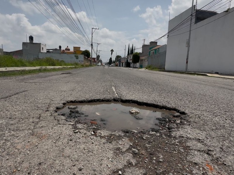 16 A Sur, intransitable debido a los baches