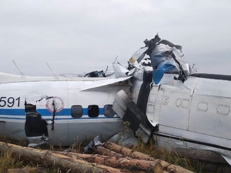 16 muertos tras estrellarse avioneta en Rusia