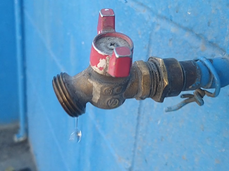 17 colonias quedan sin servicio de agua