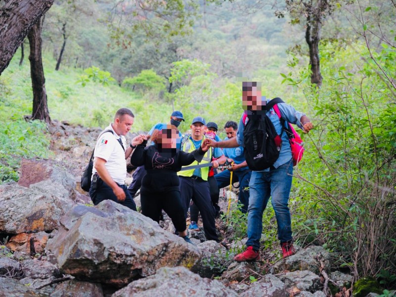 17 personas rescatadas en cerro de San Luis de Lozada