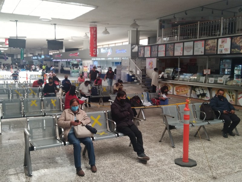 18 migrantes son detenidos en Terminal de Toluca