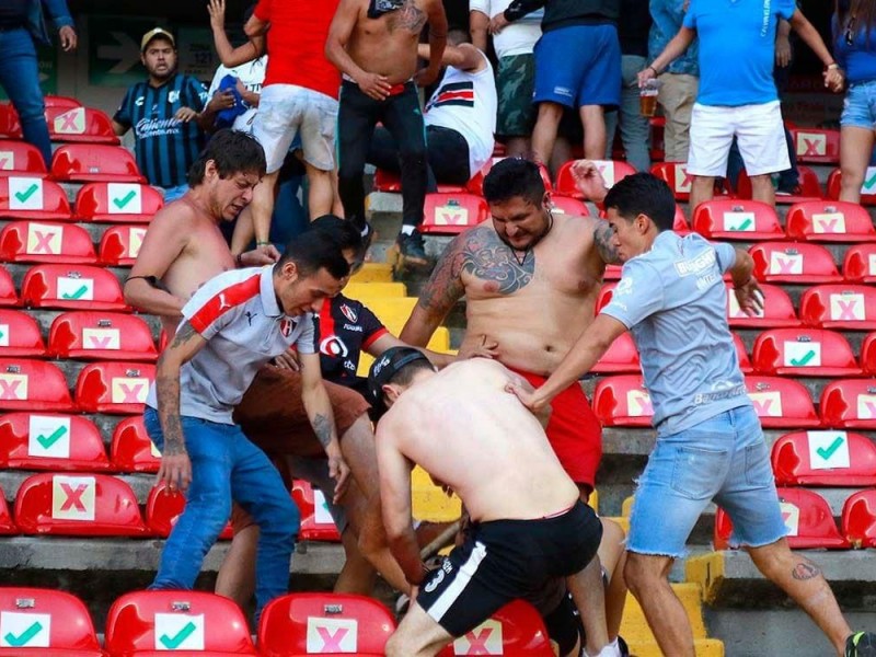 19 heridos dados de alta, tras violencia en estadio Corregidora