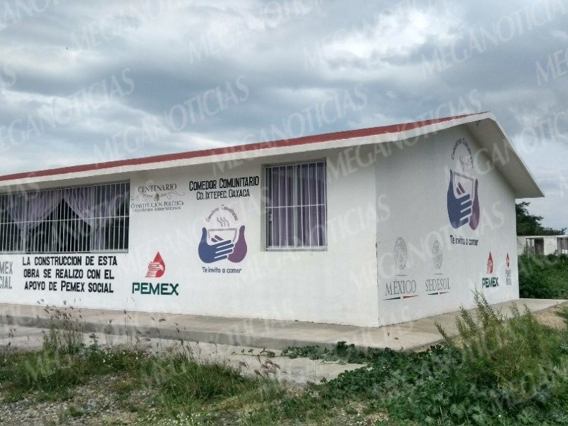 2 comedores comunitarios trabajan en cd. Ixtepec