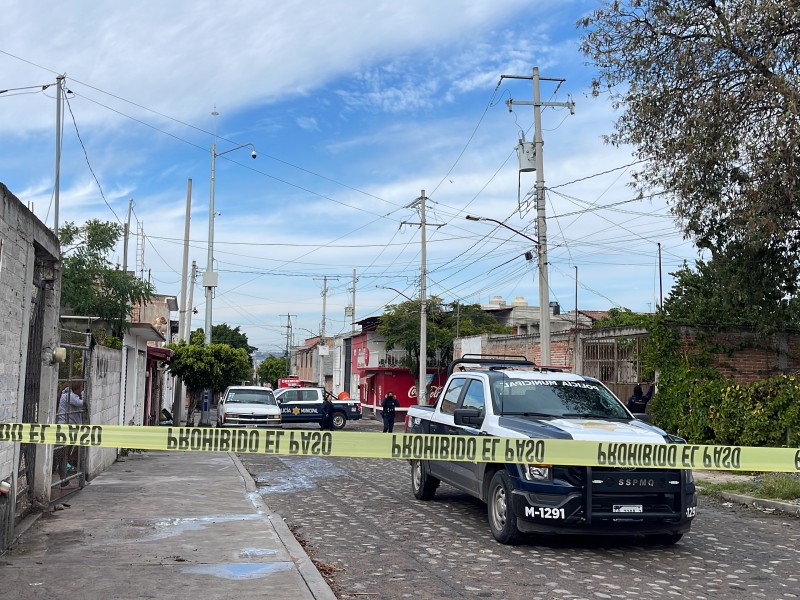 2 muertos, 2 policías lesionados y 5 detenidos tras riña