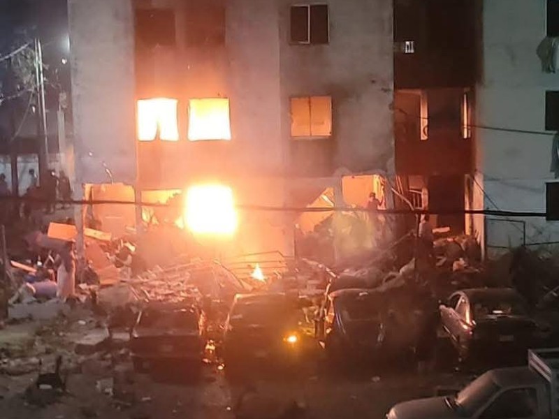 2 muertos y 10 heridos por explosión en Lázaro Cárdenas