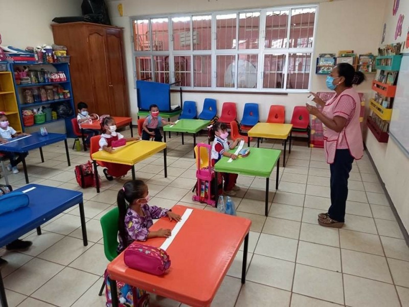 20% de escuelas no han regresado a clases presenciales