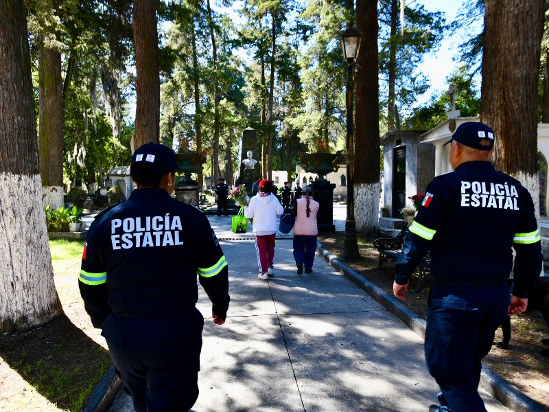 20 mil policías resguardarán  panteones este Día de Muertos