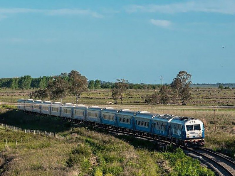 21 lesionados tras descarrilamiento de tren en Argentina