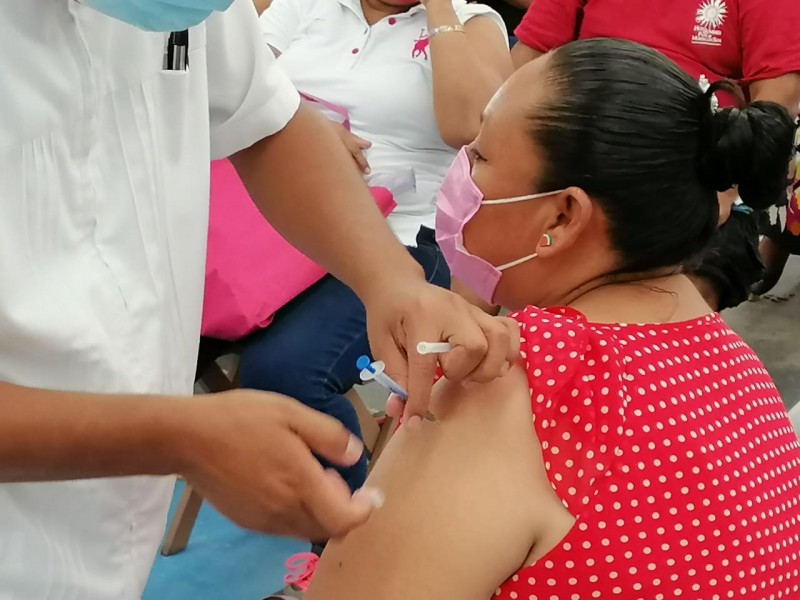 2.1 Millones de vacunas contra Covid-19 aplicadas en Oaxaca