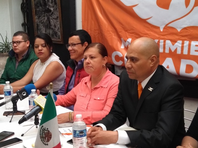 238 liderazgos de Movimiento Ciudadano con Barbosa