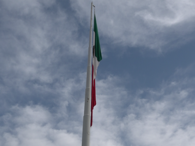 24 de febrero Día de la Bandera de México