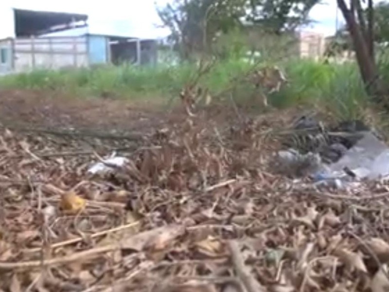 24 mil predios abandonados en Tuxtla abonan a riesgo de incendios