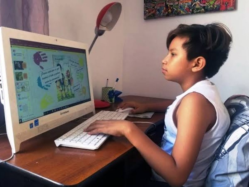 24,000 alumnos reiniciaron clases en Zihuatanejo con Aprender en casa