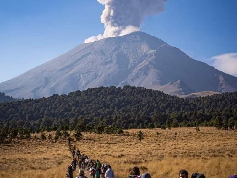 25 exhalaciones del volcán Popocatépetl en este domingo
