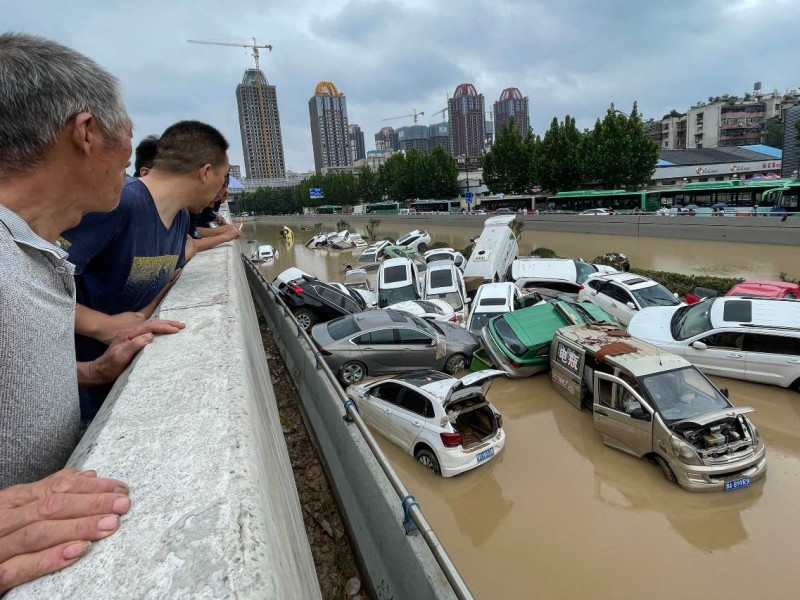 25 muertos en China por graves inundaciones; hay gente atrapada