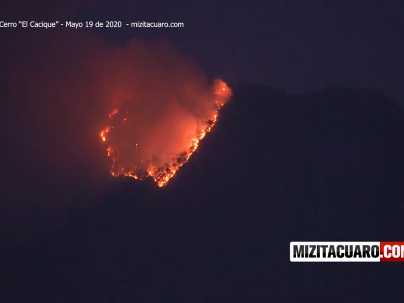 250 brigadistas trabajan para combatir incendio en cerro “El Cacique