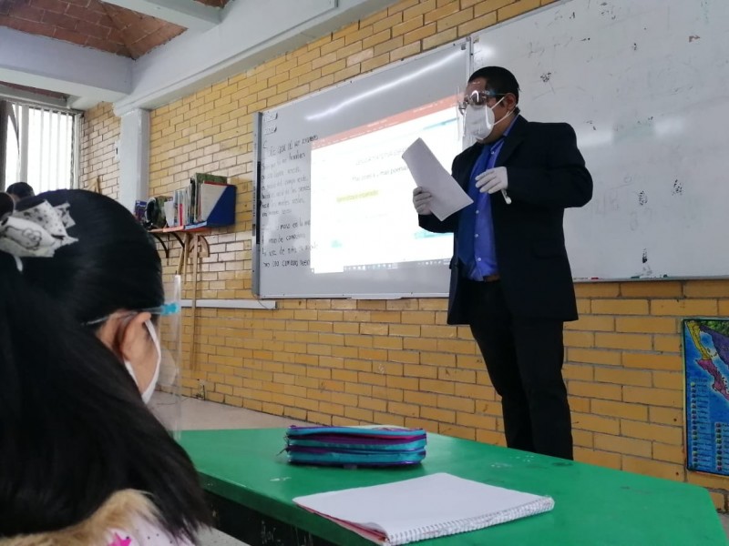 250 mil alumnos mexiquenses regresan a clases presenciales en EDOMEX