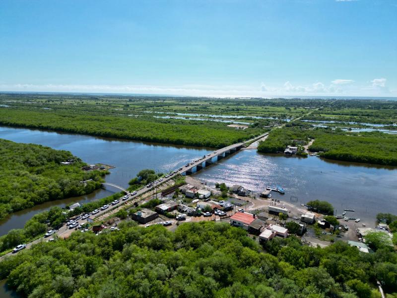 28 viviendas afectadas por el agua en La Barra; Tecuala