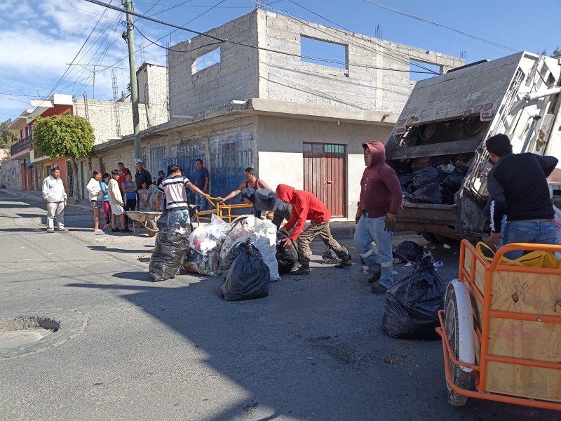 3 de Mayo bloqueó calle por falta de recolección basura