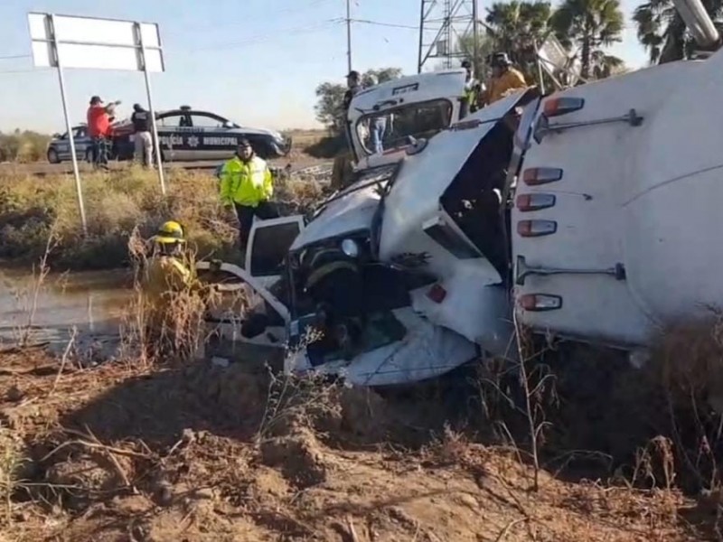 3 muertos 3 heridos en accidente cercano a Pueblo Yaqui