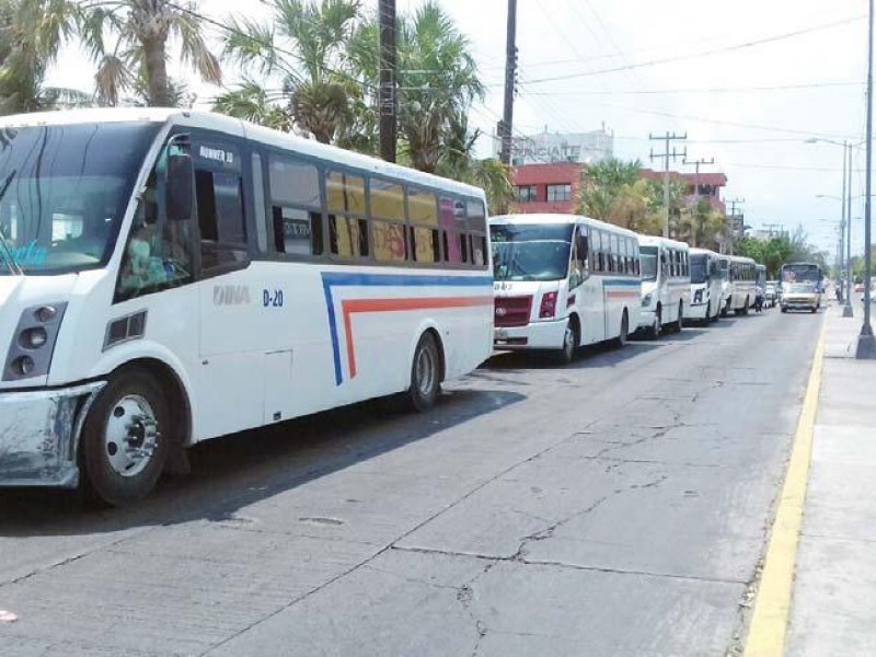 30 por ciento del transporte público operan ilegalmente