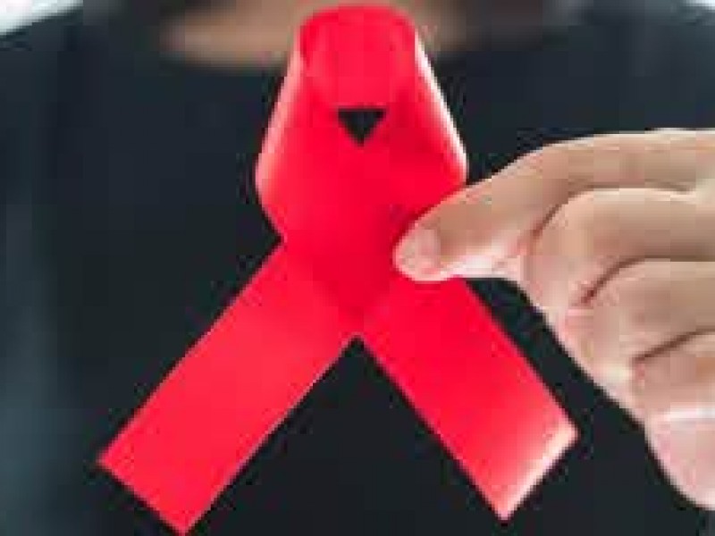 300 poblanos contraen SIDA anualmente