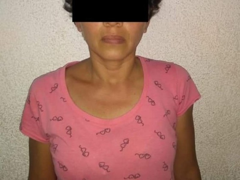34 años de prisión a mujer que prostituía hija