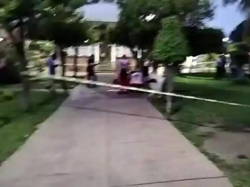 4 heridos en balacera en jardín de Villa de Álvarez