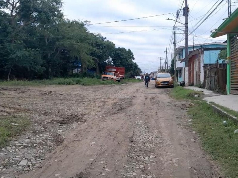 40 Años Sin Respuesta A Pavimentación De Calle Boulevard Progreso
