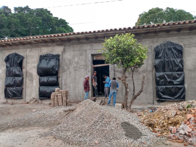 40% de avance en reconstrucción de la biblioteca de Juchitán