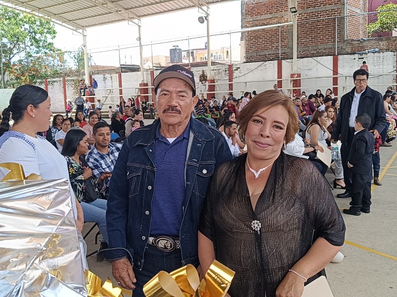 40 trámites colectivos de regularización en Santiago Tangamadapio