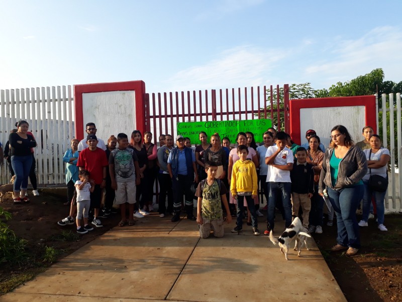 400 alumnos se quedan sin educación en Canteras