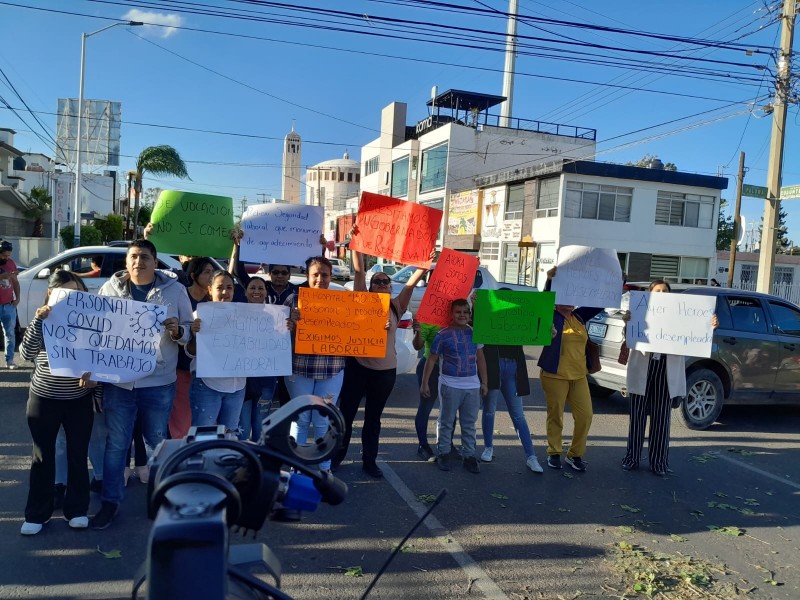 470 trabajadores de la salud fueron despedidos