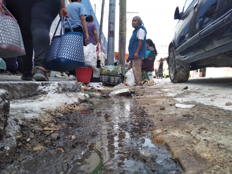 5 años sin lavado del mercado La Purísima, situación insalubre