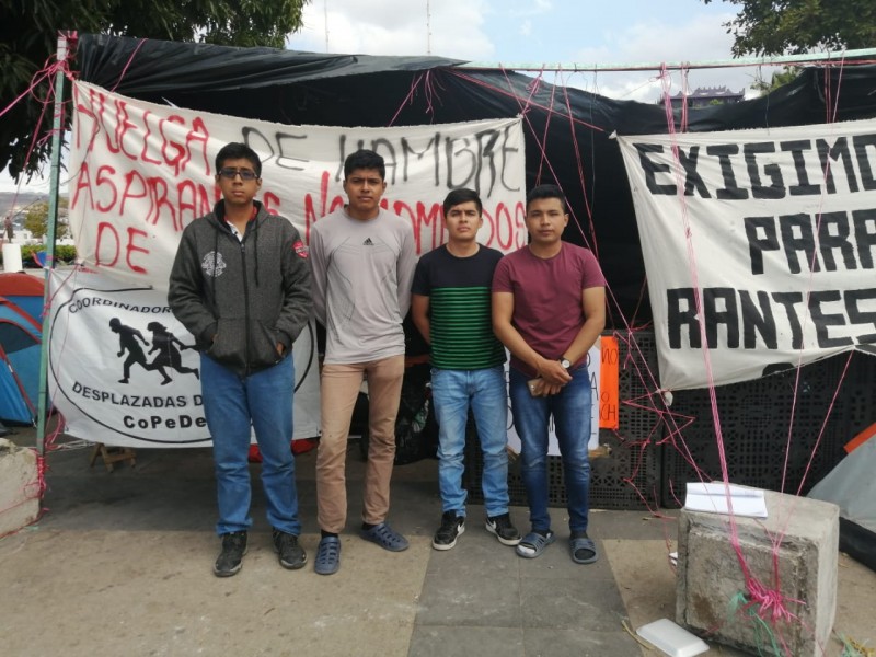 5 días en huelga de hambre, aspirantes de la UNICH