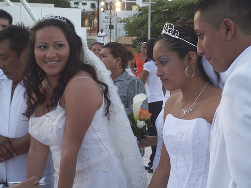 50 bodas agendadas en el Registro Civil de Tuxpan